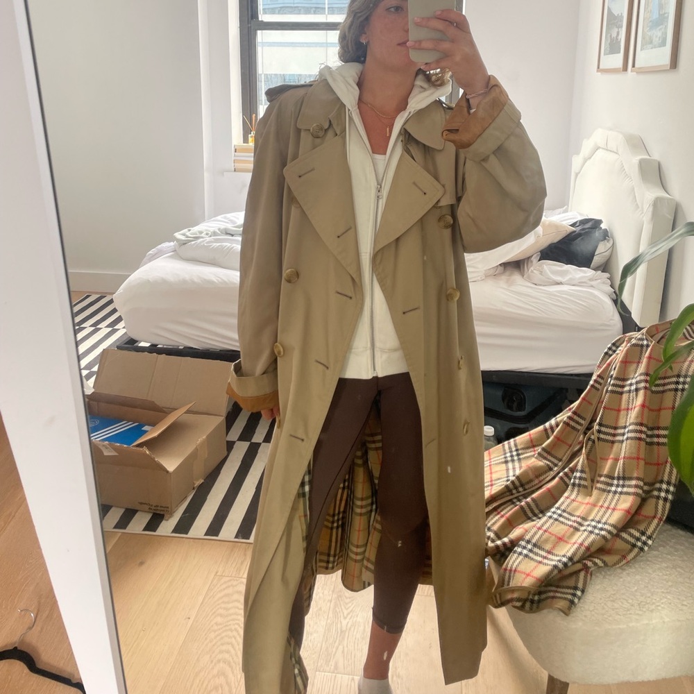 Burberry Classic Beige Trench Coat